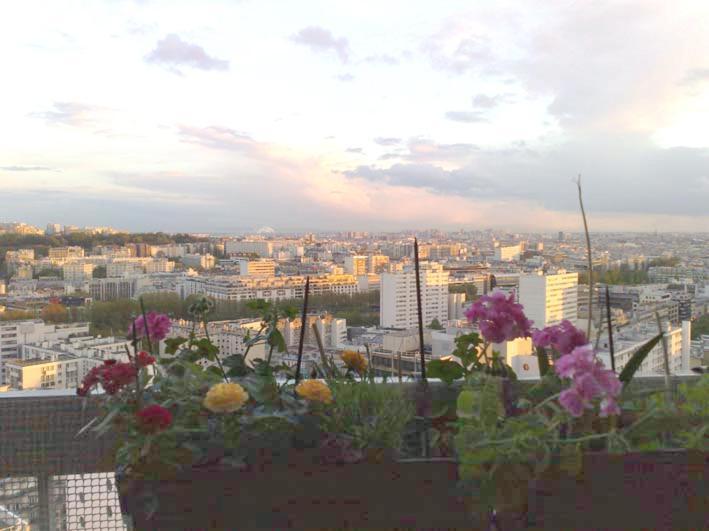 Paris On Top Luaran gambar
